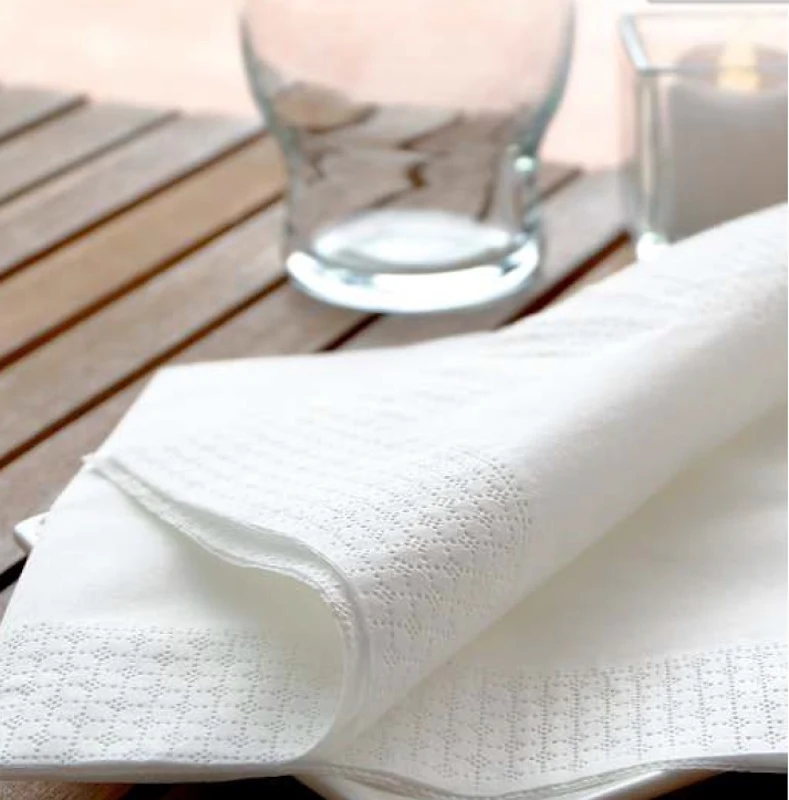 WHITE paper napkins